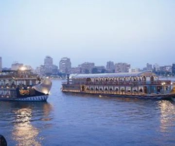 Cairo: Nile Pharaohs Cruise + Dinner + Transfer